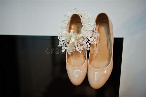 Cream Colour Wedding Shoes Stock Image Image Of Elegance 56145407