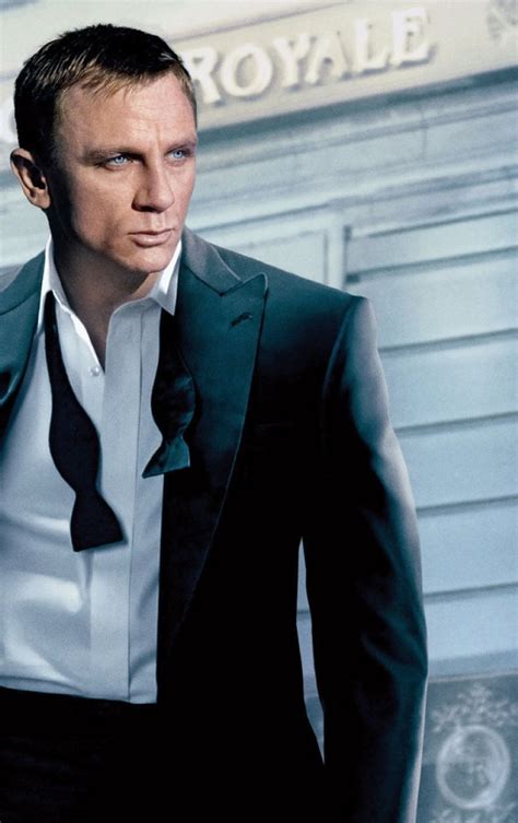 Find many great new & used options and get the best deals for casino royale 2 disc dvd widescreen edition 007 james bond daniel craig at the best online prices at ebay! 840x1336 Daniel Craig as James Bond wallpaper 840x1336 ...