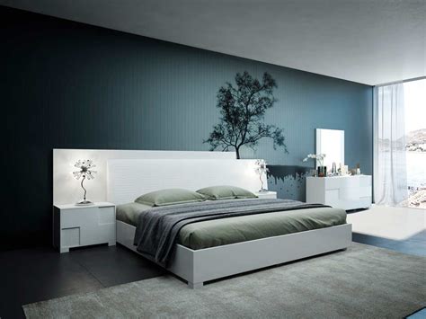 White bedrooms are the latest trend because your bedroom should be your serene retreat. Italian Bedroom VG Melania | Modern Bedroom Furniture