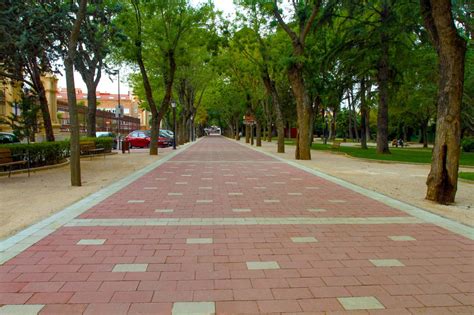 Simple Science: How to Make a Volcano with Kids