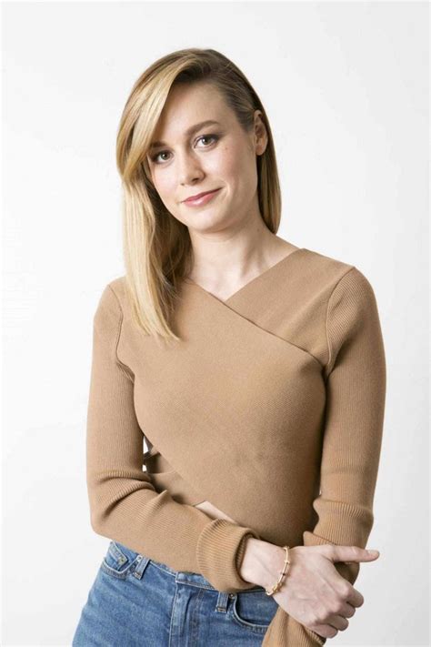 Brie Larson Celebjeans