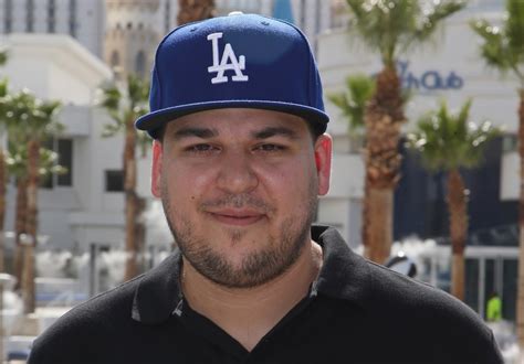 rob kardashian goes shirtless in new photo after dramatic weight loss
