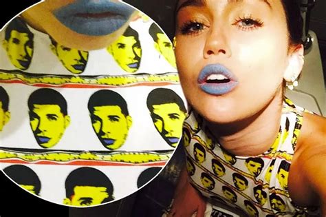 Miley Cyrus Shares Toilet Selfie As She Poses Wearing A Shirt Full Of Drakes Irish Mirror Online