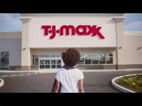 Get 0% intro apr until 2023, $200 sign up bonus & no annual fee. T.J.Maxx the TJX Rewards credit card Ad Commercial on TV