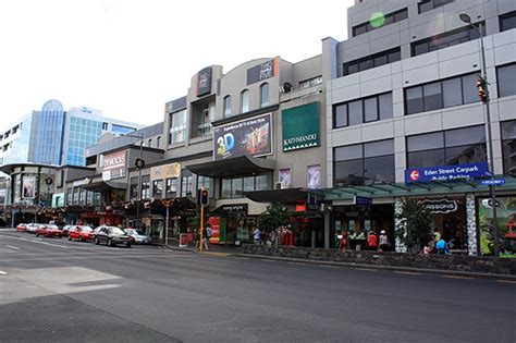 Newmarket Shopping Auckland Photo