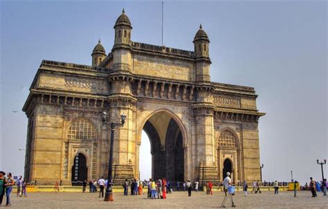 Gateway Of India Shadows Galore
