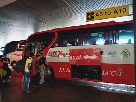 Unlike other options, the train does not run all night. Loket Penjualan Tiket Aerobus ke KL Sentral di KLIA2 - akulily