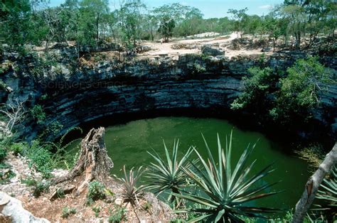 Cenote20 Chichen Itza