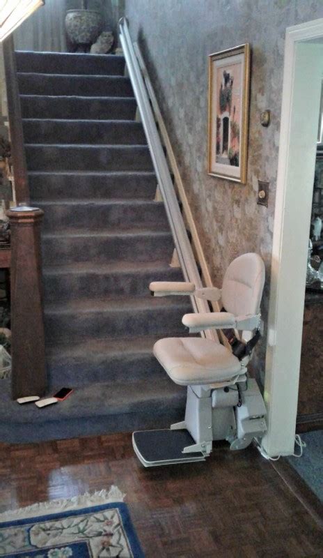 Bruno Elite Straight Stair Lift In Chicago Il Lifeway Mobility