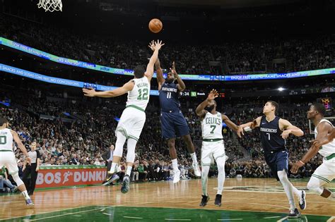 See the live scores and odds from the nba game between mavericks and celtics at td garden on november 12, 2019. Mavs vs. Celtics: Nov. 11, 2019 - The Official Home of the Dallas Mavericks