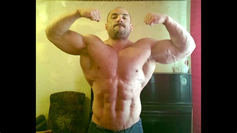 Muscle Bull Super Massive And Thick Bodybuilder Posing To Impress