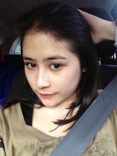 Check spelling or type a new query. Biodata Prilly Latuconsina, Profil, Agama, Foto, Instagram