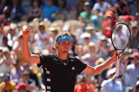 When does alexander zverev play in the french open? Zverev vira sobre Fognini, avança em Roland Garros e ...
