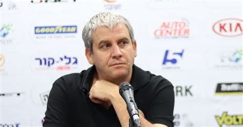 דורשים שתתבצע בדיקה מעמיקה לאירועים ובמסגרתם יתנו את הדין מקבלי ההחלטות שהובילו את אוהדי חולון כצאן לטבח. הפועל חיפה דורשת ממנהלת הליגה: העמידו את יו"ר הפועל חולון ...