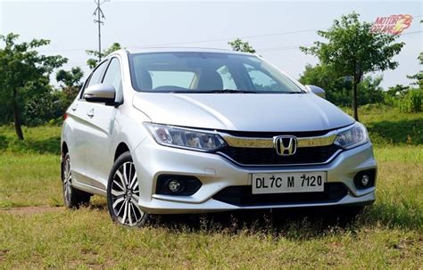 Lowest promo price 100% guaranteed. Honda City 2018 Price in India, Specifications, Automatic ...