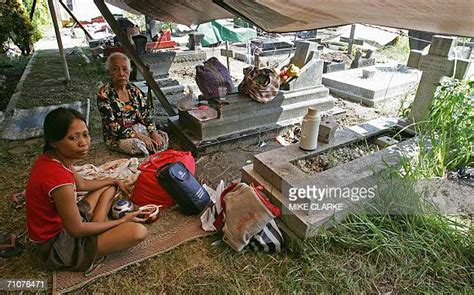 2006 Yogyakarta Earthquake Photos And Premium High Res Pictures Getty Images