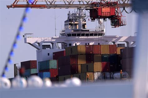 Eu Braces For A Trans Atlantic Trade Warapril 28th 2018 Yahoo News