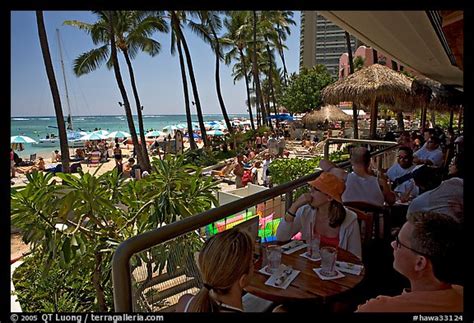 Picturephoto Beachside Bar Waikiki Honolulu Oahu Island Hawaii Usa