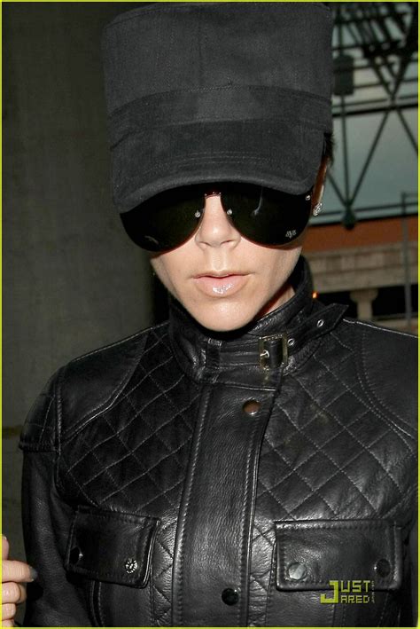 Victoria Beckham Is All Dressed In Black Photo 1525631 Victoria