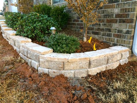 How To Build A Retaining Wall With Landscape Blocks