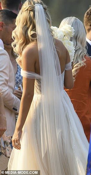 Abbey gelmi has some fashion advice for sydney spring carnival racegoers. Renae Ayris weds Andrew Papadopoulos in the Hunter Valley ...