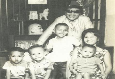 Benyamin, yang takut hilang di. review terbaru: Benyamin Sueb Dan Istri