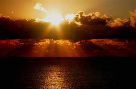 Find the perfect sunset pictures stock photos and editorial news pictures from getty images. 33 Beautiful Sunrise and Sunset Pictures - The WoW Style