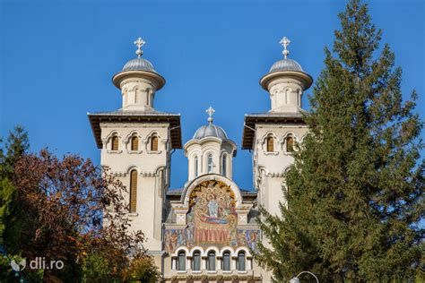 Constructiei bisericii „adormirea maicii domnului din zalau. Catedrala ortodoxă Adormirea Maicii Domnului din Zalău ...