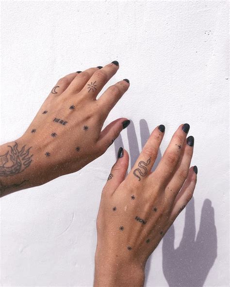 Tattoo Inspo Were Obsessing Over Mikafrancis New Hand Tatts ⚡️ Hand Tattoos Tattoos