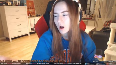 She Thought Her Stream Was Off Hot Masturbating Girls On