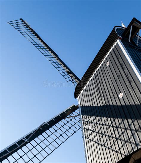 Windmill De Put In Leiden Editorial Stock Image Image Of Leiden 82555619