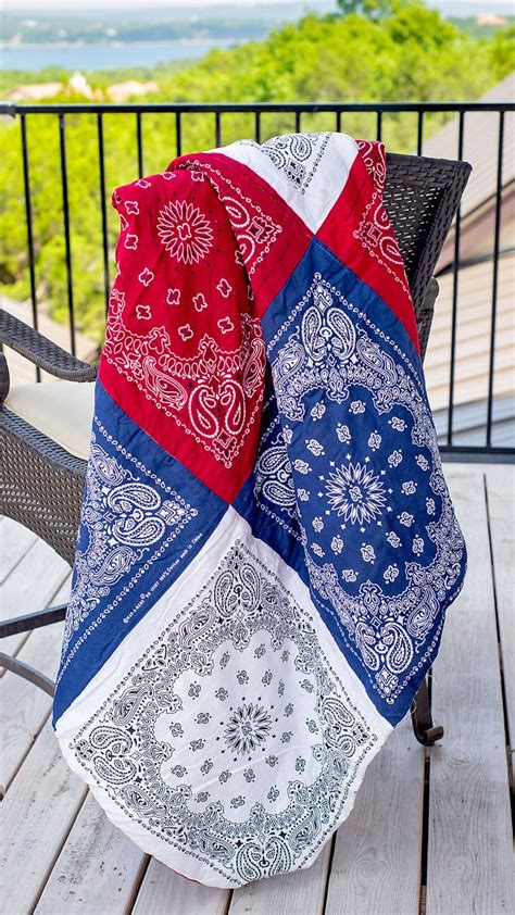 How to make a paracord bracelet? How to Make a Bandana Quilt in just a Few Short Hours!