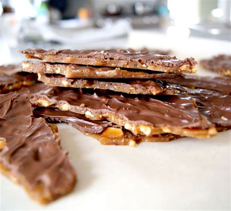 English Butter Toffee At Home Recipe Butter Toffee Easy Toffee Melt Chocolate In Microwave
