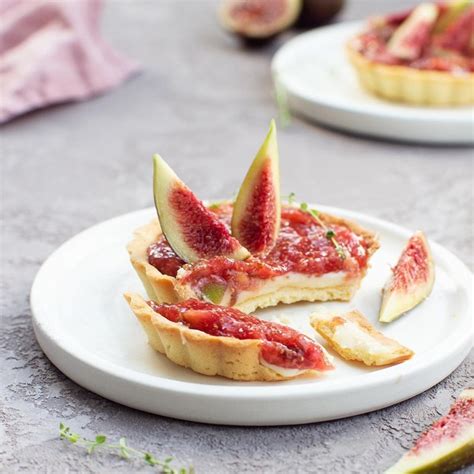 Recipe Fig Tartlets With Cheese And Honey