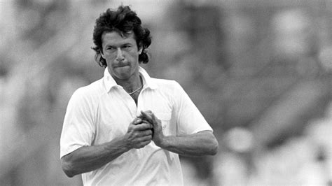 Last year, imran khan, who had represented his country in 88 tests and 175 odis, visited kabul visit in november 2020. Imran Khan's Sporting Knowledge Turned Out To Be A Myth - Naya Daur