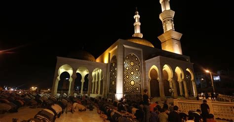 Pengumuman rasmi tarikh mula puasa ramadhan. Ramadan 2017: Nine questions about the Muslim holy month ...