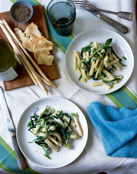 Fresh crunchy zucchini used as pasta is a really light and healthy choice for the ones who prefer to stay away from pasta, or just want something different. Casareccia with Zucchini and Fresh Basil Recipe ...