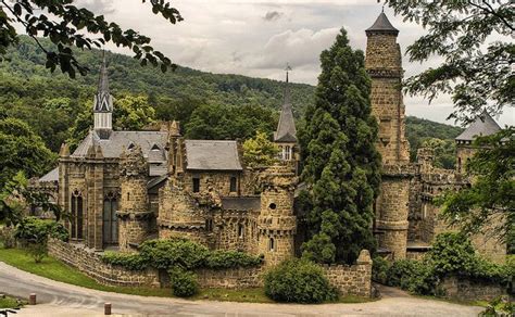 Von weitem erscheint sie dem besucher wie eine romantische ritterburg aus dem mittelalter. Löwenburg Castle, Kassel, Germany | Germany | Pinterest