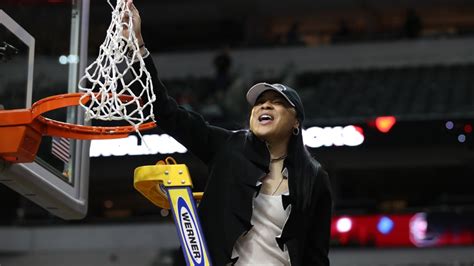 After Finally Winning A National Title Dawn Staley Takes The Net She