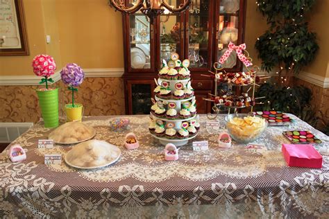Assemble the sandwiches just before serving. My Own Road: Flowers and Dots baby shower - FREE printables!