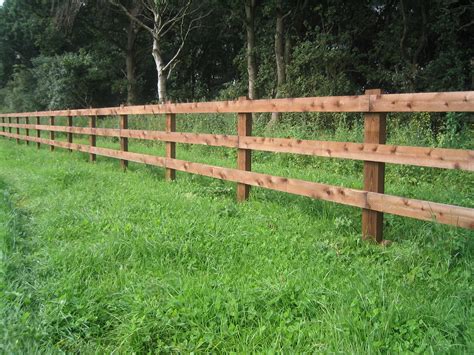 This type of fencing might also be referred to as ranch fencing, pasture fencing or stockade fencing. Post and Rail Paddock Fencing - Thomson Sawmills