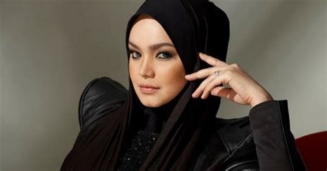 Siti nurhaliza videos and songs : Siti Nurhaliza records Tamil song for International ...
