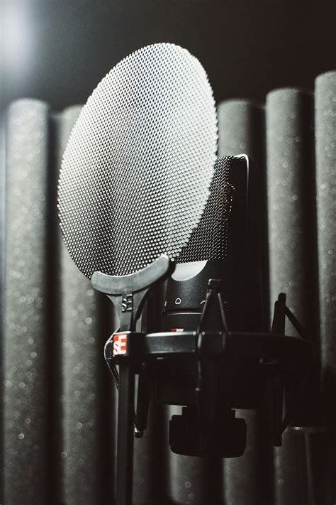Studio Microphone Pictures Download Free Images On Unsplash