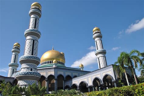 Masjid adalah tempat beribadah untuk umat islam. 10 Masjid Terbesar di Dunia | Huft Blog