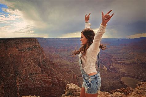 Outfit Denim Overalls In Grand Canyon • Adaras Blogazine
