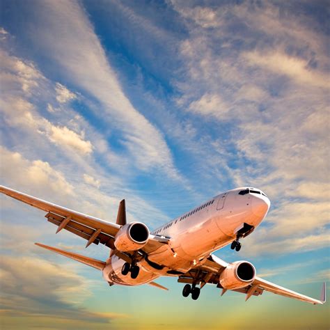 Top 10 Challenges for the Aerospace Industry | Navigate the Future