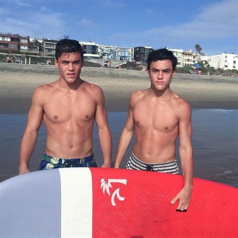 grayson and ethan at the beach dolan twins twins ethan and grayson dolan