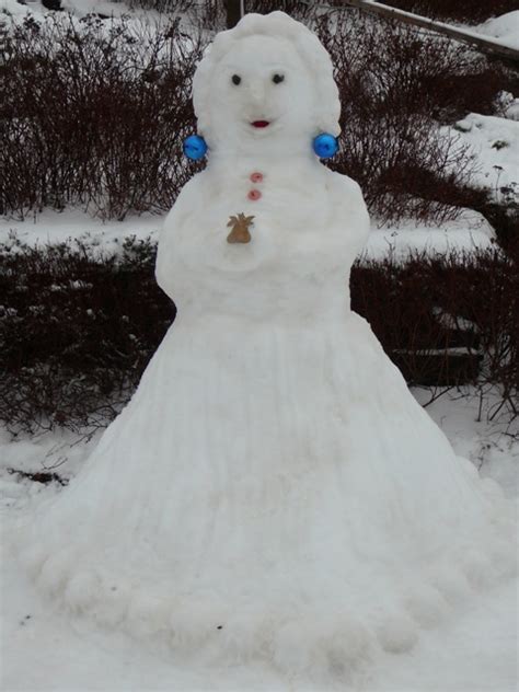 Snow Woman More Successes In The New Year Persons Against Nst