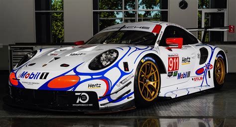 Porsches Latest 911 Rsrs Look Hot In Throwback Gt1 Livery Carscoops