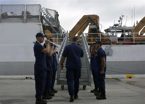 Dvids Images Coast Guard Cutter Hamilton Crew Welcomes Vice Adm